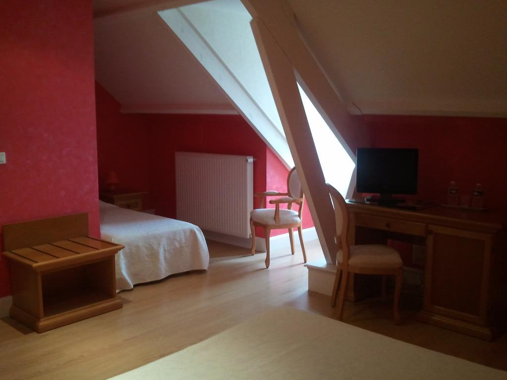 Chateau Sainte Marie Hotel Dompierre-sur-Charente Quarto foto