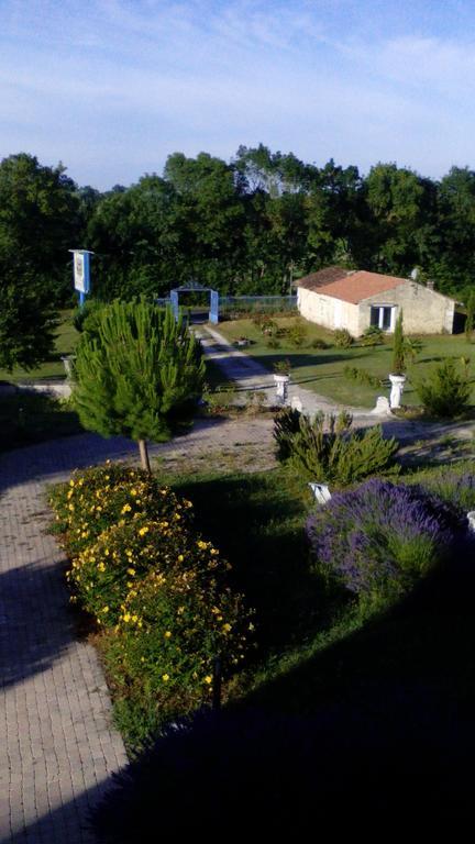 Chateau Sainte Marie Hotel Dompierre-sur-Charente Exterior foto