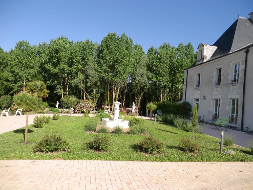 Chateau Sainte Marie Hotel Dompierre-sur-Charente Exterior foto